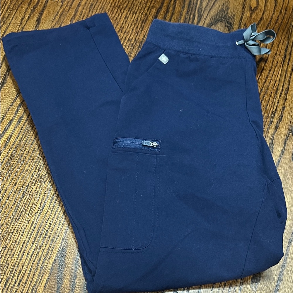 Figs Women’s Navy blue scrub pants, Tacna size XS
